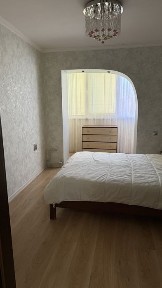 Здам 3 кімн. квартиру на довгий термін в центрі