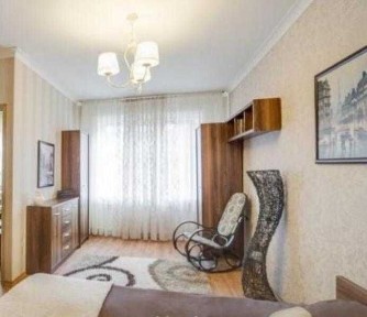 продается 1 комнатная квартира район Коммунального рынка