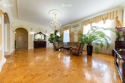 5к. 230м2 Центр (м. Университет, ул. Свободы (Иванова) ) 100386