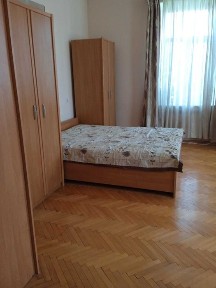 продаж 2рівн квартири в. Франка (центр) 97м з ремонтом