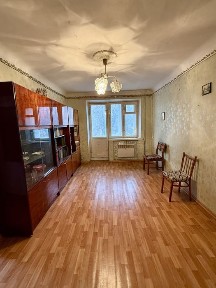 Продаж 2к. квартири на Тельнова, Дендропарк