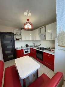 Продам 2-х комнатную ЦНАП Черемушки Василя Стуса