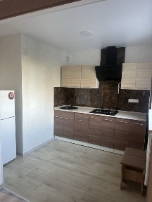 Продам 1 кімнатну квартиру в центрі міста