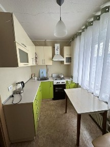 Продам 1 кімнатну квартиру в Роминому дворі