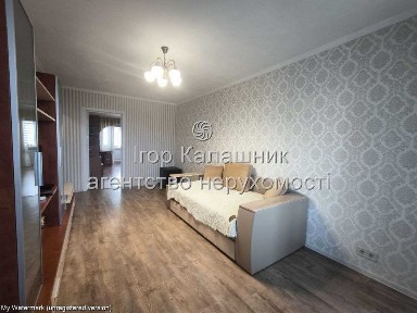 Оренда 3 кім кв-ри Богатирська, 20 метро Героїв Дніпра 10хв. пішки Є газ