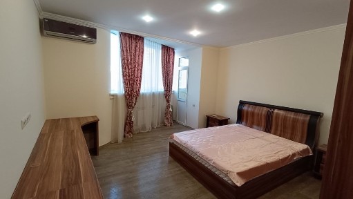 Шикарна 2 к квартира + кухня студія Позняки Осокорки Рівер Мол