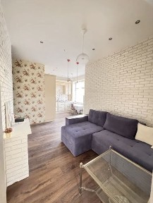 Здам 2 кімнатну квартиру вул Глозового 2в