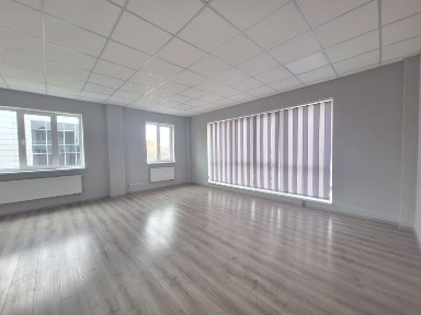 Здам нежитлові приміщення ( 20, 25, 20, 65, 75,м) в центрі