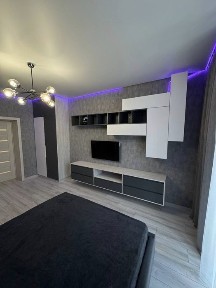 3-квартира в центре. ул Марата 5