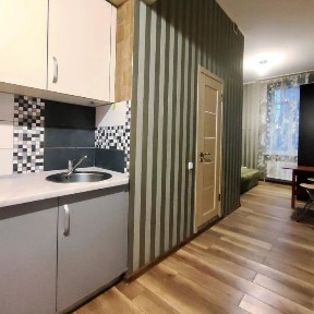 Сдам реальную гостинку на 1м этаже на Гагарина в Новострое, 4800 грн.