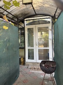 Продам будинок в центрі міста