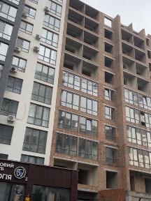 Продаж комерцї в ЖК Княгинин