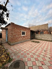 Продается дом 12 соток земли