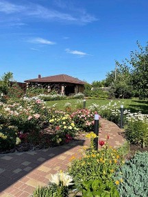 Продам дом в Обуховке 286 кв. м./озеро/мустанг/седьмое небо