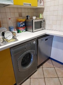 Продам 2х комн (3х комн по плану) кв Искринская центр новый дом