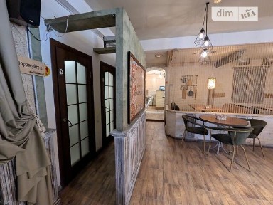 Здається комерційне приміщення на вул. Крушельницької Соломії 14, площа 115 кв. м • ID 32944640