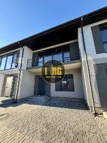 Без%, Таунхаус, 114 м2, 3 ком., Осокорки, Славутич