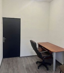 Офис с ремонтом. 10кв. м. Голосеевский район/ ул. Кайсарова.