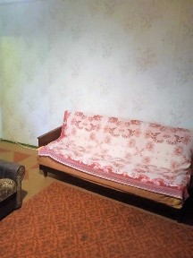 Здається 2 кімнатна квартира вул. Хортицька р-н Лазурний