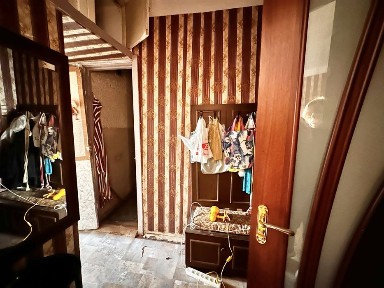 Продаж одеокімнатної квартири центр