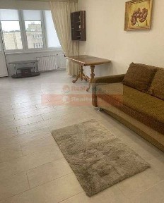 1кім 43кв. м. Вул. Васильківська 2.