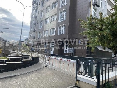 Продаж 1-к квартири з ремонтом, вул. Іоанна Павла, 11