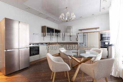 Продаж 3к квартири, ЖК Новопечерські Липки, вул. Андрія Верхогляда, 5