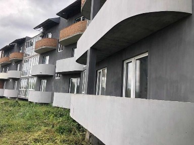 Продаємо 1-но кімнатну квартиру з видом на озеро в новобудові.