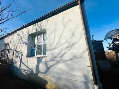 Оренда будинку з власним подвір'ям 5 сотих.