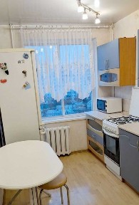 3 комнатная квартира с ремонтом 63м рядом с Киевским рынком