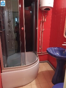 Сдам 1-ком Левый Берег р-н Варуса. СРОЧНО!