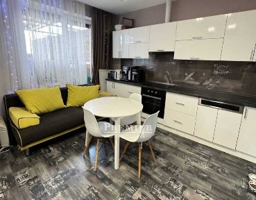 Продам однокімнатну квартиру з власною терассою 25кв. м