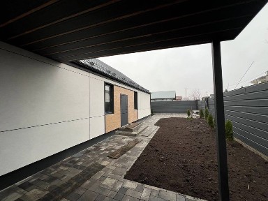 Комфортний будинок в Білогородці з великою земельною ділянкою для ВАС