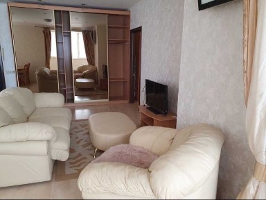 Продам 1-комнатную квартиру рядом с парком Победы