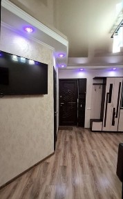 Оренда 2к-студії на проспекті Центральному