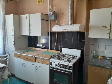 Сдам 2 ю квартиру Лев3