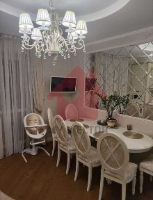 Продаж 3 кімнатної на О. Хіри