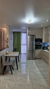 Продаж 3 кімнатної квартири