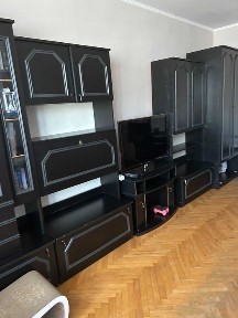 Продаю двокімнатну квартиру в центрі міста