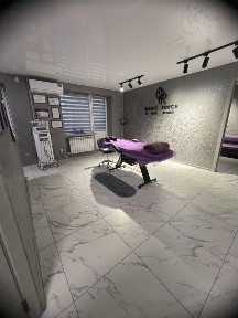 Продам 2 комнатную в центре города с автономкой (Sher)