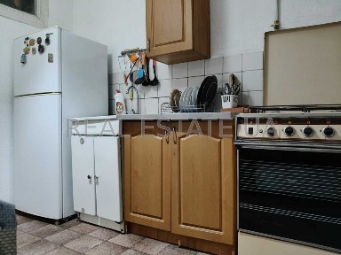 Однокімнатна Квартира на ДВРЗ поруч зі сквером, вул. Марганецька № 22.