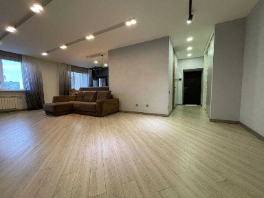 Без комісії. Кадетський Гай 3, Соломянський, стильна 3-кімнатна 100м2