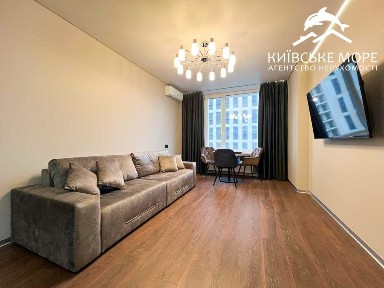 Аренда 1-комнатной квартиры 51 м², Князя Романа Мстиславича, 22