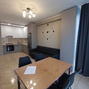 Аренда 1-комнатной квартиры 42 м², Хрустальная ул., 1