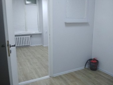 Сдам офис от 1500 грн м Бот сад, м 23 августа собственник