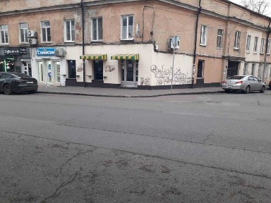 Продажа фасадного помещения-центр.