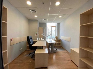 Оренда офісу 187 м², Дніпровська наб., 26