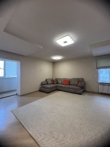 Сдам 2 к кв 80 кв м Студенческая ЖК Зеленая шапочка с ремонтом