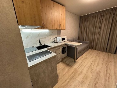 Однокімнатна студія з новим ремонтом, поруч з парком, податок 2 %