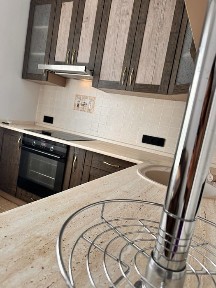 Продам 2к квартиру Академіка Єфремова метро Академмістечко